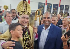 Prefeito Robertinho participa da posse de Dom Aldemiro em Teixeira de Freitas