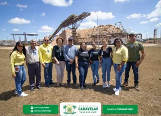 Prefeito Silvio Ramalho participa de reunião na fábrica da Suzano