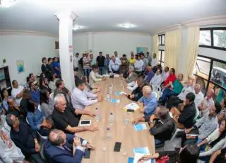 Prefeito Temóteo Brito apresenta novo secretário Bezaleel Rendeiro de Administração e Planejamento