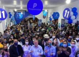 Prefeito Temóteo Brito inaugura comitê de campanha com presença de centenas de pessoas