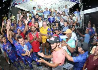 Prefeito Temóteo Brito participa do Torneio do Trabalhador e anuncia festejos juninos em Teixeira de Freitas