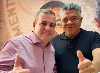 Prefeito Tonzinho busca investimentos para Lajedão em reunião com o deputado Valmir Assunção