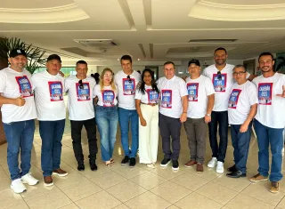 Prefeito Tonzinho lidera comitiva de Lajedão em convenção estadual do PT, em Salvador