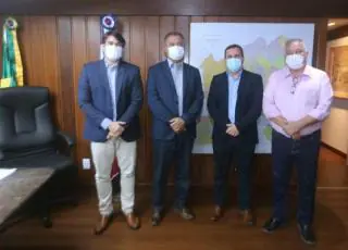 Prefeito Tonzinho participa de audiência com Rui Costa e consegue várias obras para Lajedão