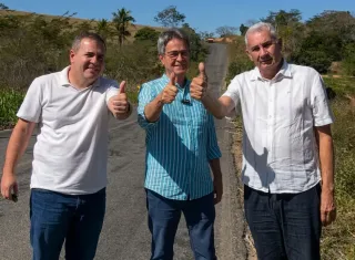Prefeito Tonzinho recebe secretário estadual e prefeitos para vistoria de obras em Lajedão