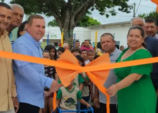 Prefeito Tonzinho reinaugura Escola Municipal Blandino Severo Batista, em Lajedão