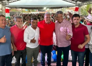 Prefeito Zico de Baiato inicia campanha de reeleição com apoio de lideranças políticas em Alcobaça