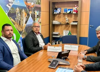 Prefeito Zico de Baiato se reúne com ministro do Turismo para discutir investimentos em Alcobaça