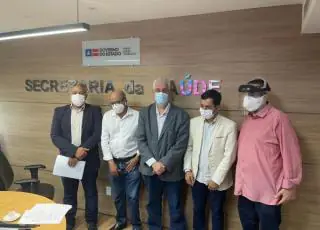 Prefeito Zico de Baiato vai a Salvador novamente e traz modernos equipamentos de saúde para Alcobaça