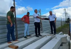Prefeito Zico de Baiato vistoria obra do Mercado Municipal de São José de Alcobaça
