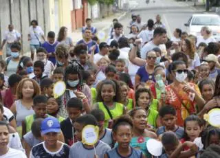 Prefeitura de Alcobaça realiza caminhada no dia Nacional de Combate ao Abuso e Exploração Sexual