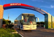 Prefeitura de Ibirapuã reforça transporte universitário com novo ônibus climatizado