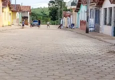 Prefeitura de Itanhém entrega obras de pavimentação no distrito de Batinga