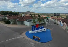 Prefeitura de Lajedão conclui a obra da nova praça e transforma entrada da cidade em cartão-postal