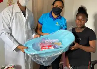 Prefeitura de Lajedão distribui kit bebê as gestantes de Vila Betinho