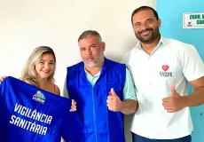 Prefeitura de Lajedão entrega uniformes aos servidores da Vigilância Sanitária e ACE