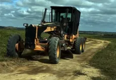 Prefeitura de Lajedão intensifica recuperação de estradas vicinais e fortalece mobilidade na zona rural