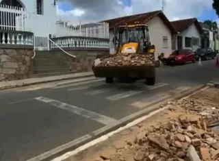 Prefeitura de Lajedão intensifica retirada de entulho e galhos e anuncia retomada regular da coleta