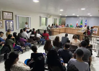 Prefeitura de Medeiros Neto anuncia gratuidade no transporte universitário