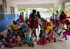 Prefeitura de Medeiros Neto celebra o Mês das Crianças com entrega de brinquedos em distritos e povoados