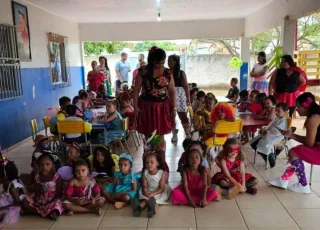 Prefeitura de Medeiros Neto celebra o Mês das Crianças com entrega de brinquedos em distritos e povoados