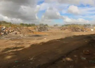 Prefeitura de Medeiros Neto dá inicio as obras de recuperação do aterro sanitário