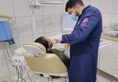 Prefeitura de Medeiros Neto entrega próteses dentárias à população, na Campanha Medeiros Sorridente
