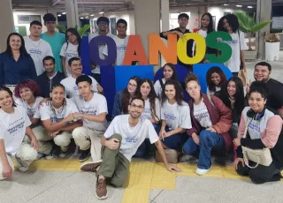 Prefeitura de Medeiros Neto leva estudantes do UPT à UFSB: Um passo rumo ao futuro!