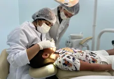 Prefeitura de Medeiros Neto oferece  atendimento odontológico para crianças do município