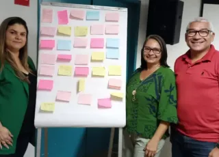 Prefeitura de Medeiros Neto participa do 3º Encontro de Formação Continuada com dirigentes e equipes técnicas municipais de Educação