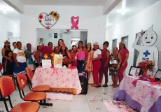 Prefeitura de Medeiros Neto promove palestra sobre prevenção ao câncer de mama no Outubro Rosa