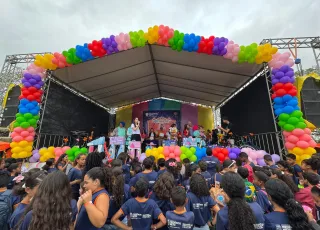 Prefeitura de Medeiros Neto promove um dia de pura alegria e emoção no Mês das Crianças