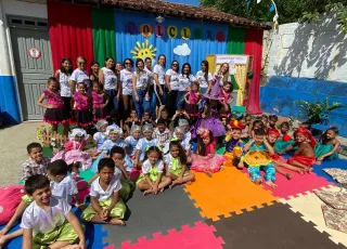 Prefeitura de Medeiros Neto realiza  apresentação do projeto "Folclore" na Escola Municipal Branca de Neve