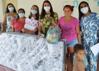 Prefeitura de Medeiros Neto realiza entrega de kits para famílias do bairro Nossa Senhora Aparecida