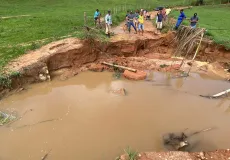 Prefeitura de Medeiros Neto realiza levantamento dos estragos provocados por fortes chuvas em Itupeva