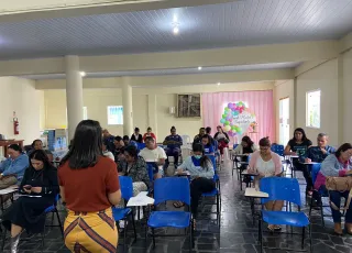 Prefeitura de Medeiros Neto realiza palestra para pacientes do CAPS e sociedade civil