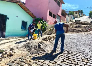 Prefeitura de Medeiros Neto realiza recuperação de ruas danificadas após as fortes chuvas