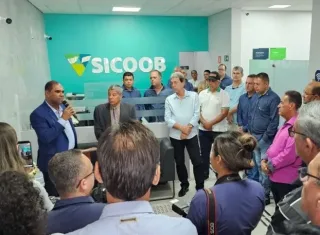 Prefeitura de Mucuri e Sicoob Carlos Chagas ampliam projeto oftalmológico que transforma a vida de estudantes da rede municipal
