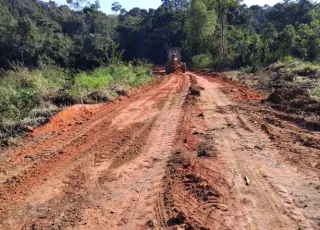 Prefeitura de Mucuri inicia força-tarefa para recuperar estradas rurais danificadas pelas chuvas
