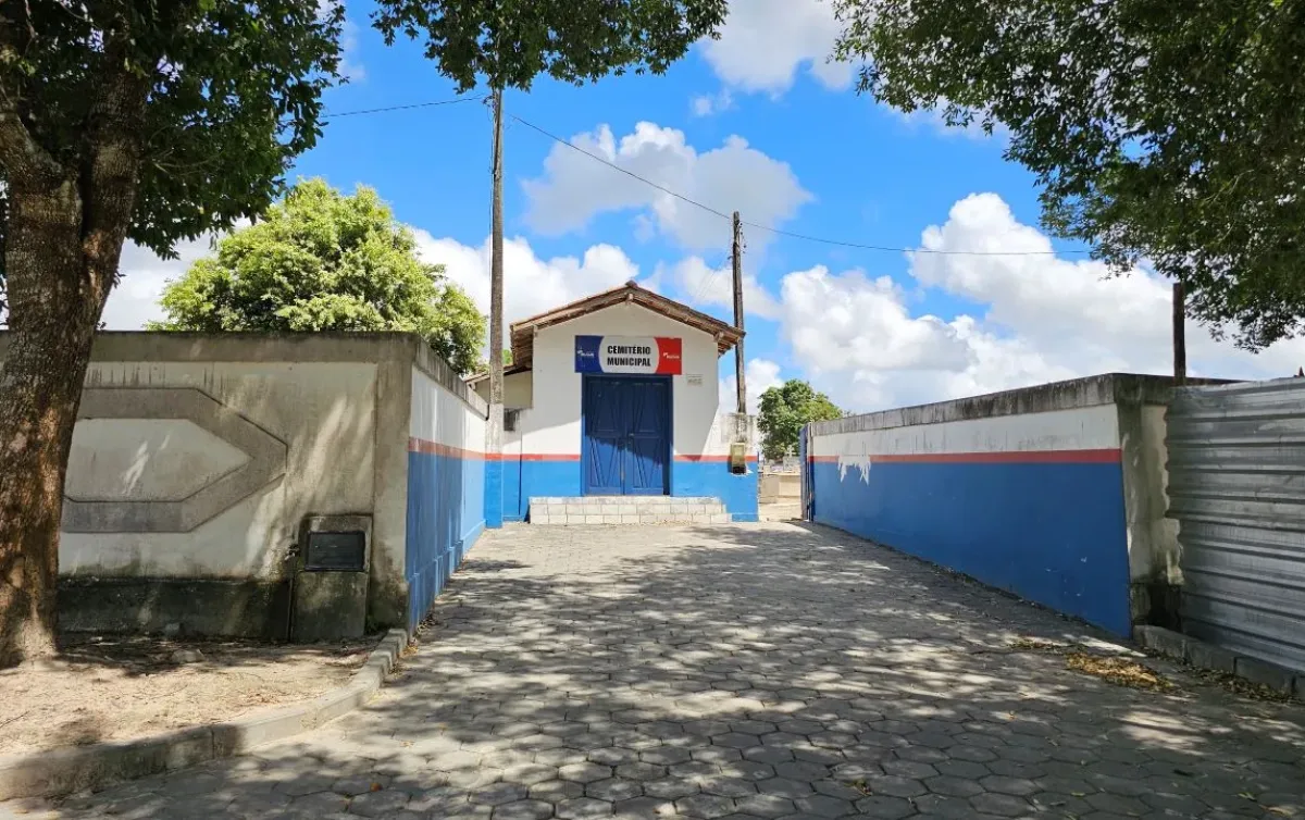 Prefeitura de Mucuri inicia revitalização e construção de capela ...