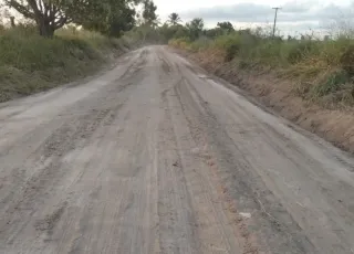 Prefeitura de Mucuri intensifica recuperação das estradas após temporais e mobiliza equipes em diversas frentes de trabalho