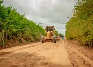 Prefeitura de Prado inicia manutenção da estrada de acesso a Guarani e Corumbau