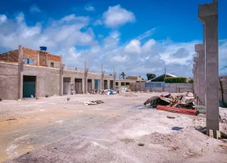 Prefeitura de Prado segue com obras de construção da nova Feira do Bairro São Sebastião