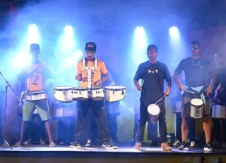 Prefeitura de Teixeira de Freitas abre edital para credenciamento de artistas no Projeto Mistura Cultural