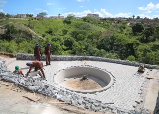 Prefeitura de Teixeira de Freitas avança com obras do Parque Municipal da Biquinha