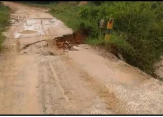 Prefeitura de Teixeira de Freitas faz relatório sobre situação dos distritos e comunidades por conta da chuva