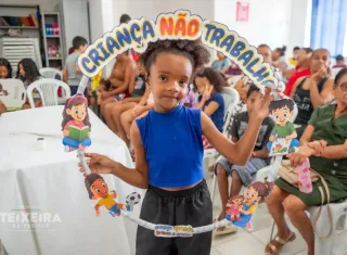Prefeitura de Teixeira de Freitas intensifica campanha de combate ao trabalho infantil com ações em toda a cidade