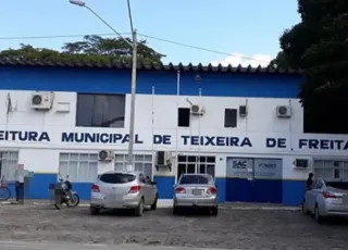 Prefeitura de Teixeira de Freitas lança editais de concurso público; inscrições começam na quarta (20)
