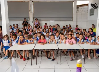Prefeitura de Teixeira de Freitas leva ações de saúde para 22 mil estudantes da rede municipal