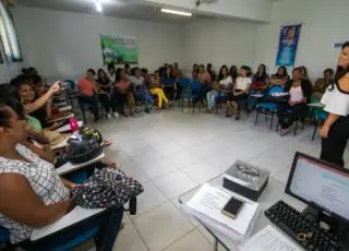 Prefeitura de Teixeira de Freitas oferece formação especial a estagiários do IEL